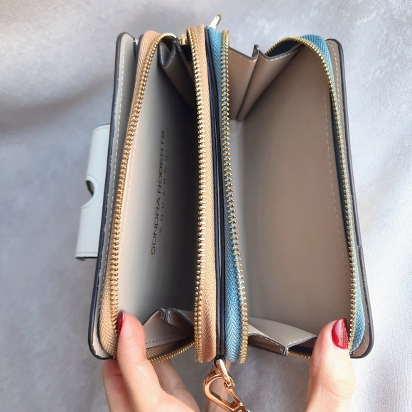 Sondra Roberts Cross Body - Picture 2 of 3